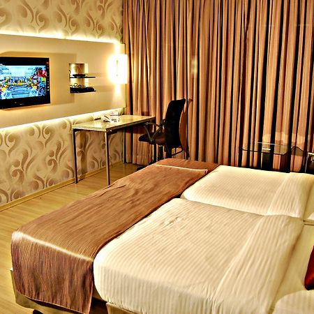 Sentosa Resorts Chinchvad Екстериор снимка