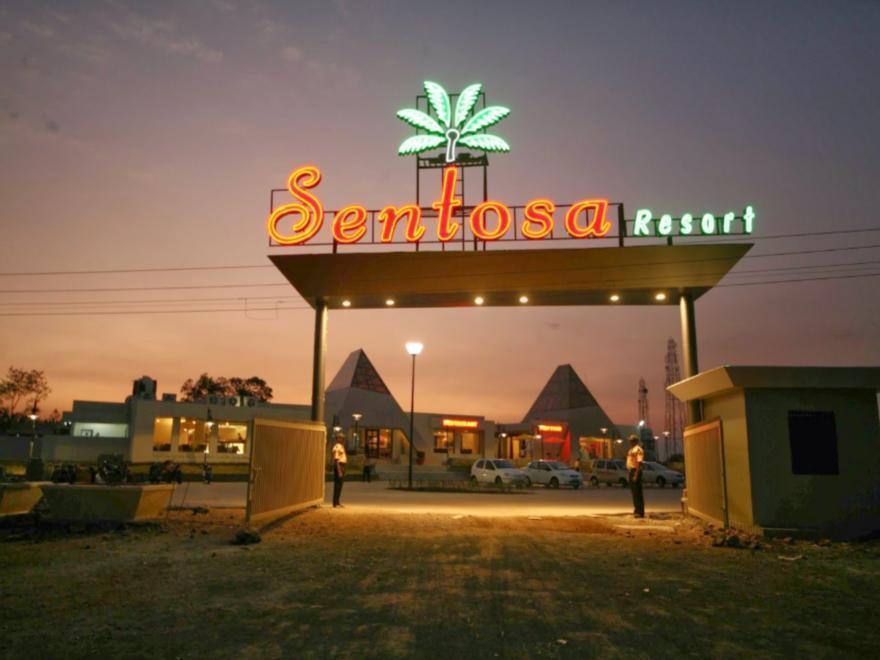 Sentosa Resorts Chinchvad Екстериор снимка