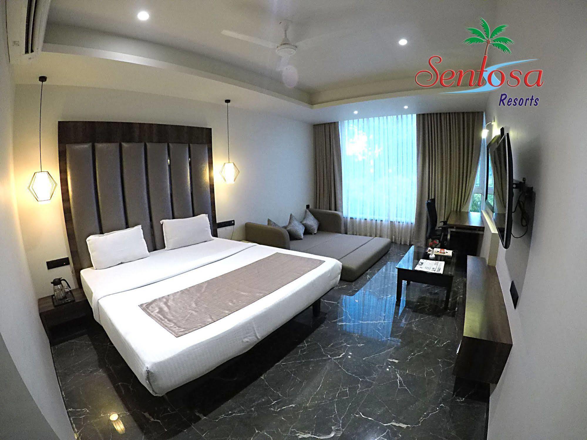 Sentosa Resorts Chinchvad Екстериор снимка