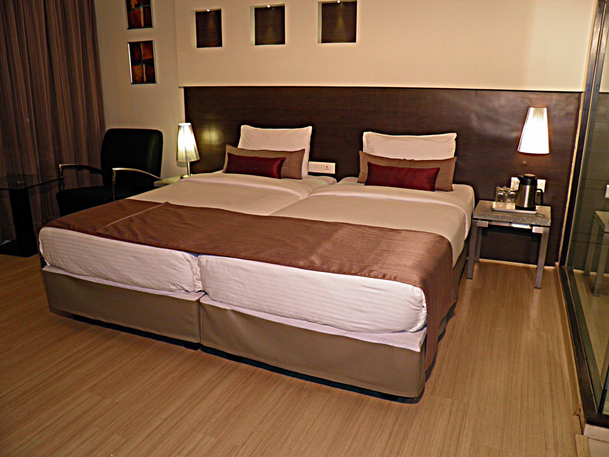 Sentosa Resorts Chinchvad Екстериор снимка