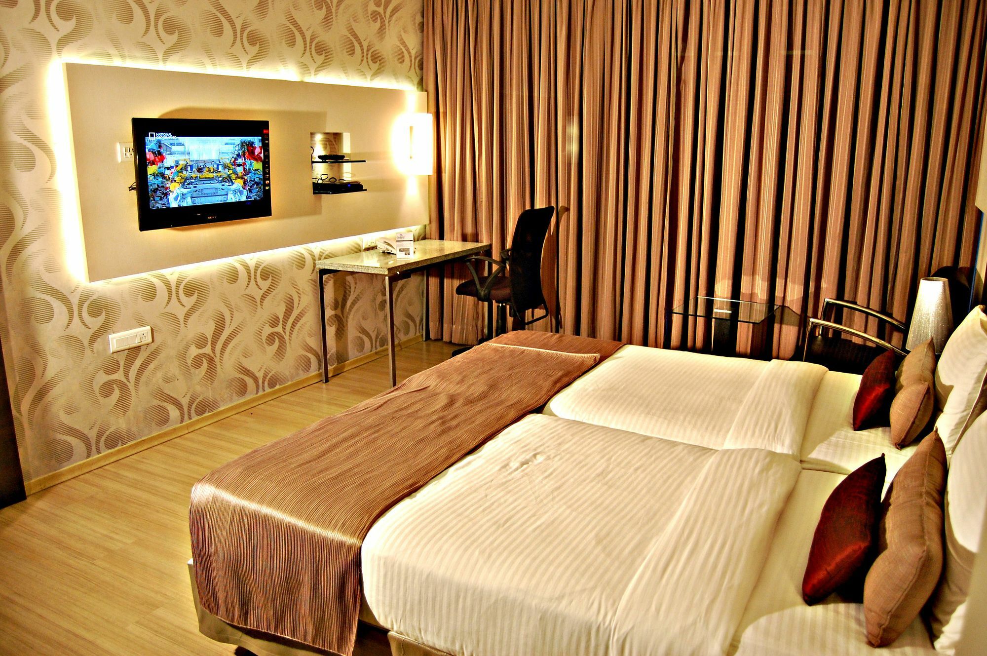 Sentosa Resorts Chinchvad Екстериор снимка